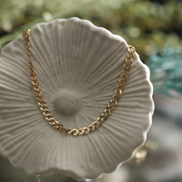 10K Curb Chain Choker Necklace - Picture 5 of 5